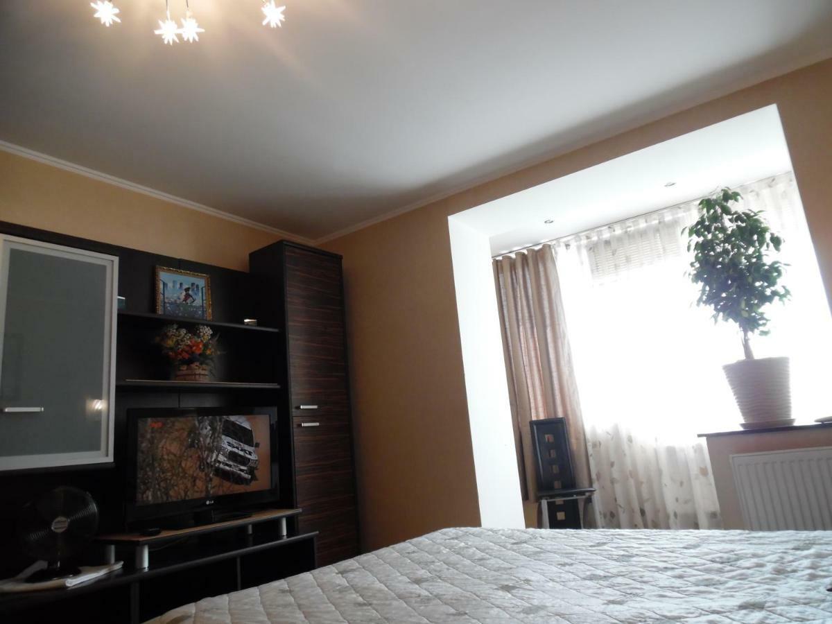 Заречанская 57/1 Khmel'nyts'kyy Exterior photo